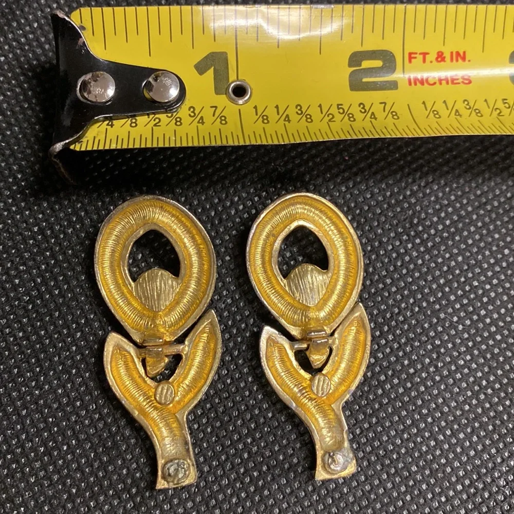 Vintage gold teardrop with rhinestone pierced earrings